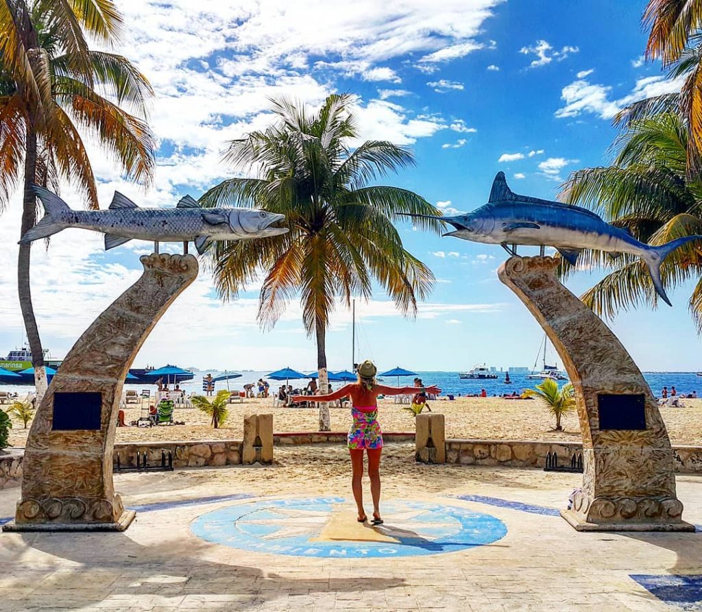 Lovely island #islamujeresmexico #FoundInMexico . #beachgirls #sunandsea #travelgram #vitaminsea #igbeach #karibik #igtravel #caribbeansea #ig_caribbean&hellip;