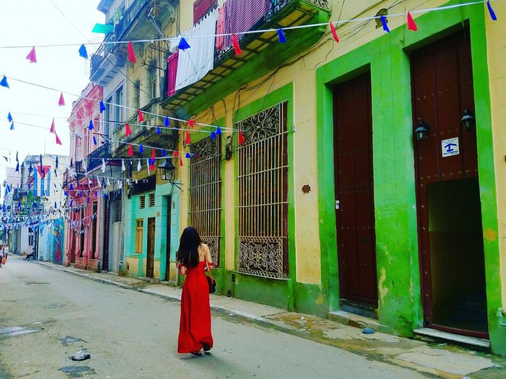 Colorful Havana,Cuba,2017???????? . . #cuba #havana #color #colorful #reddress #ootd #streetstyle #streetstyle_daily #outfit #style&hellip;