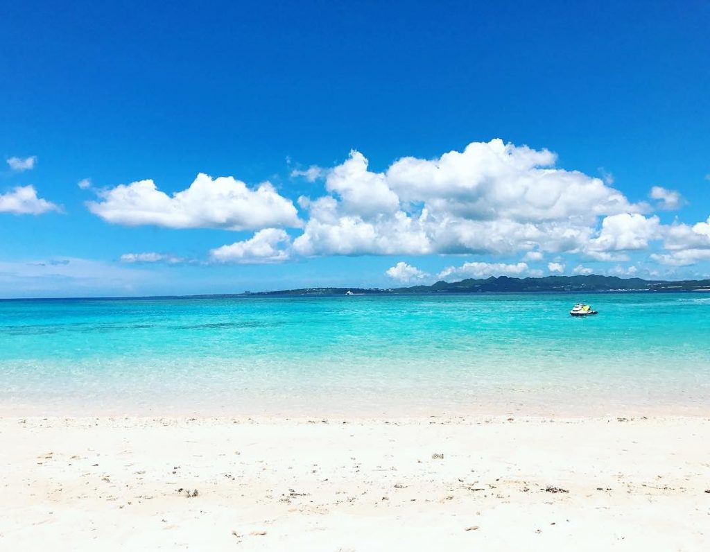 Minnajima,Okinawa . . #Minnajima #okinawa #japan #beach #ocean #sheisnotlost #sea #instatravel #travelgram #nature #genic_mag&hellip;