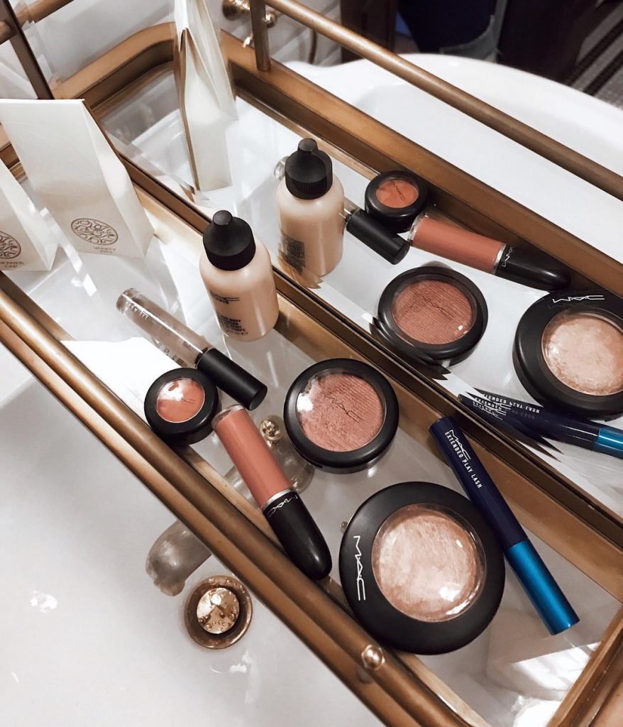 essentials #MacCosmeticsTurkiye #BackInVogue