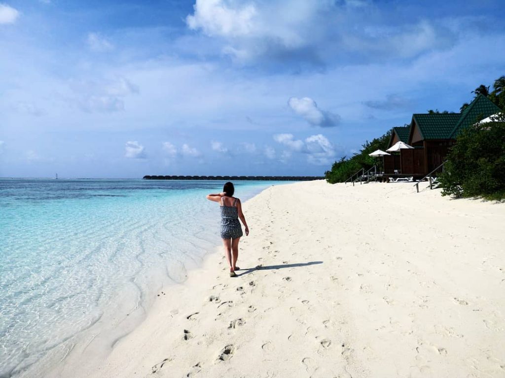 Maldivas fue uno de los destinos que más nos costó dejar! . El color&hellip;