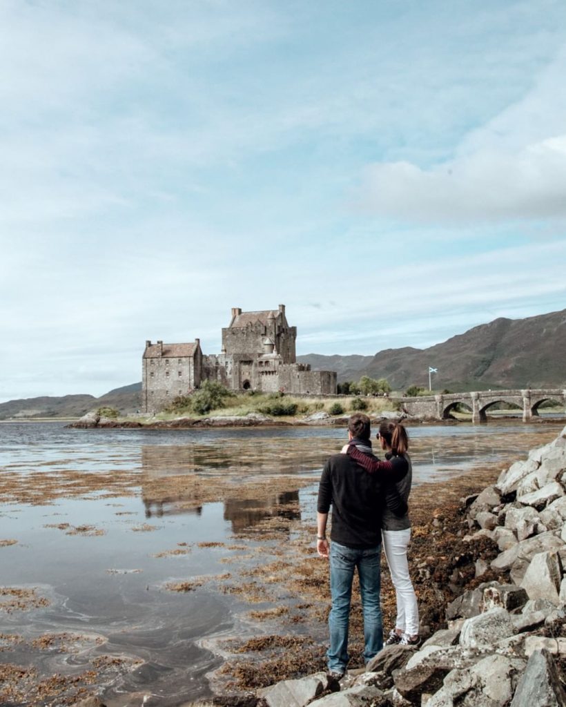 Amazing Scotland ????????????????????????⠀⠀⠀⠀⠀⠀⠀⠀⠀ .⠀⠀⠀⠀⠀⠀⠀⠀⠀ L’un de nos moments préférés du voyage : déjeuner face&hellip;