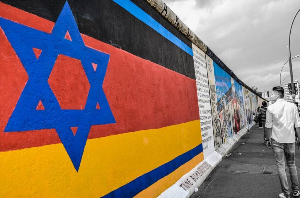 Berlin Germany ???????? ~~~ •history• ~~~ #berlin #germany #history #lovetotraveltheworld #travelislife #memories #youmustseeit #bnesimppl&hellip;