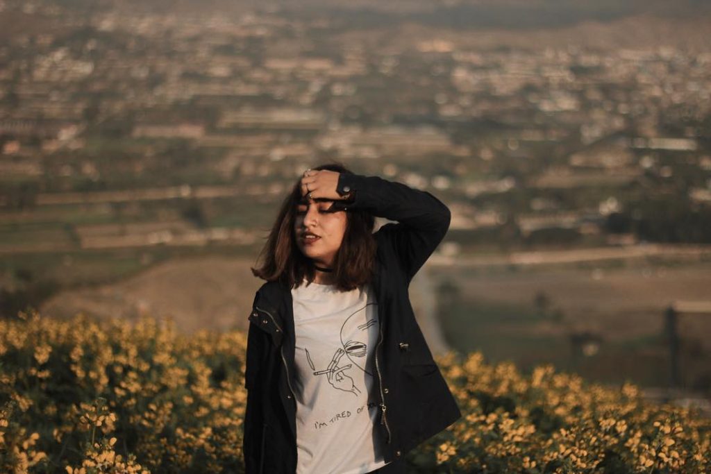 If you want to fly, give up to everything that weights you down. //&hellip;