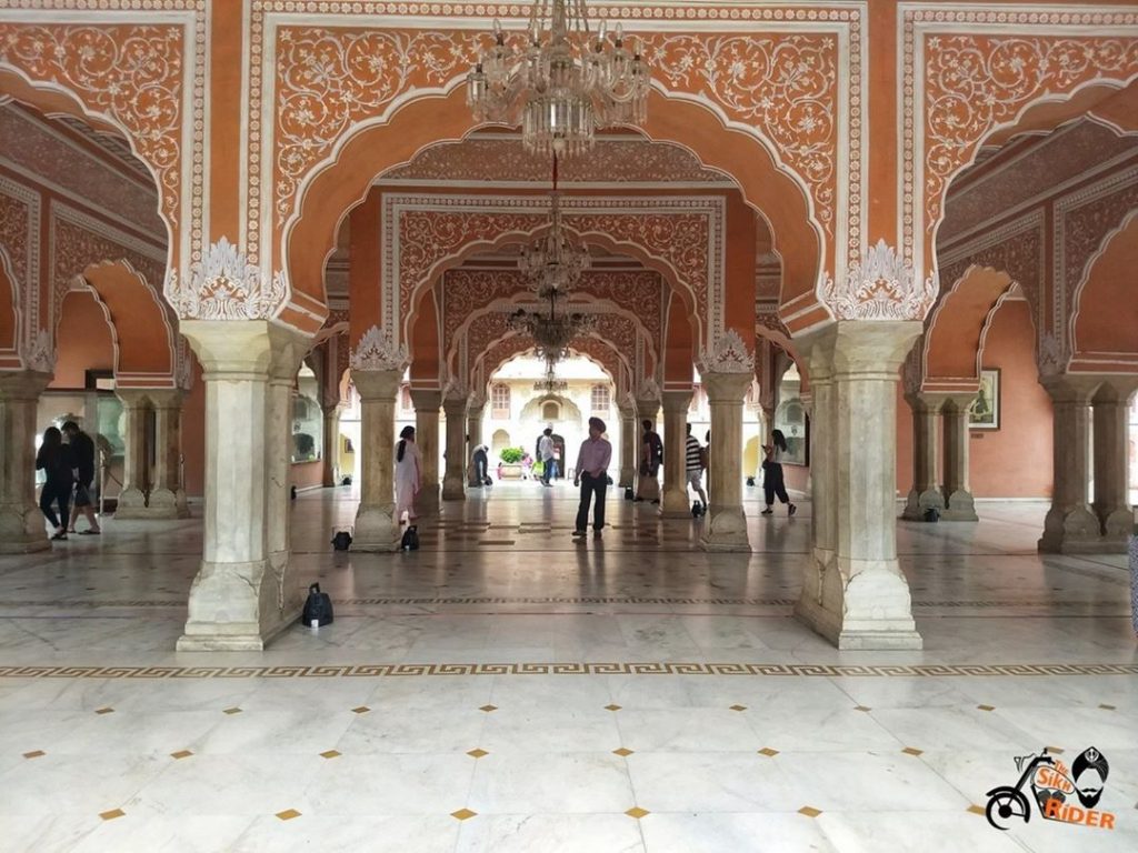 A shot from City Palace in Jaipur #ilovetravel #amazing #hermanosviajeros #iloveamsterdam #igersnetherlands #winterlove #visitamsterdam&hellip;