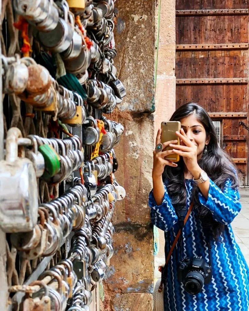 Me and my precious MI :P – oorja arora . . . #ahmedabad #gujrat&hellip;