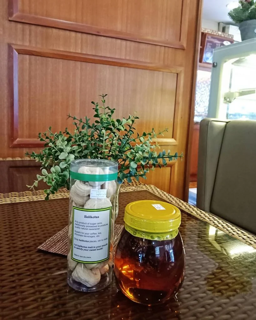 Pulot at Balikotsa. My kind of sweets. :) #PiecesofTagaytay . . #travelholic #travelers #travelbag&hellip;