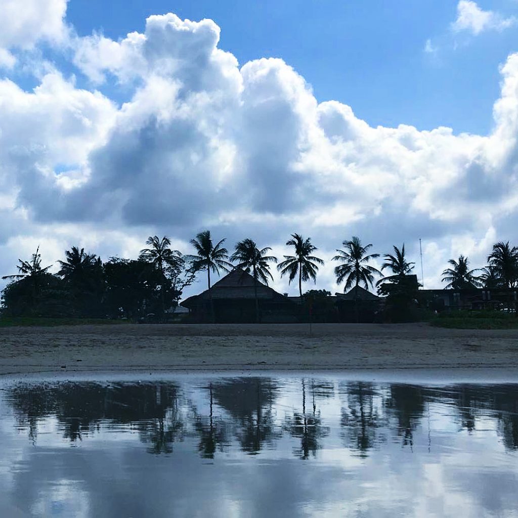 Touch down in another place touched by a thousand Gods actually