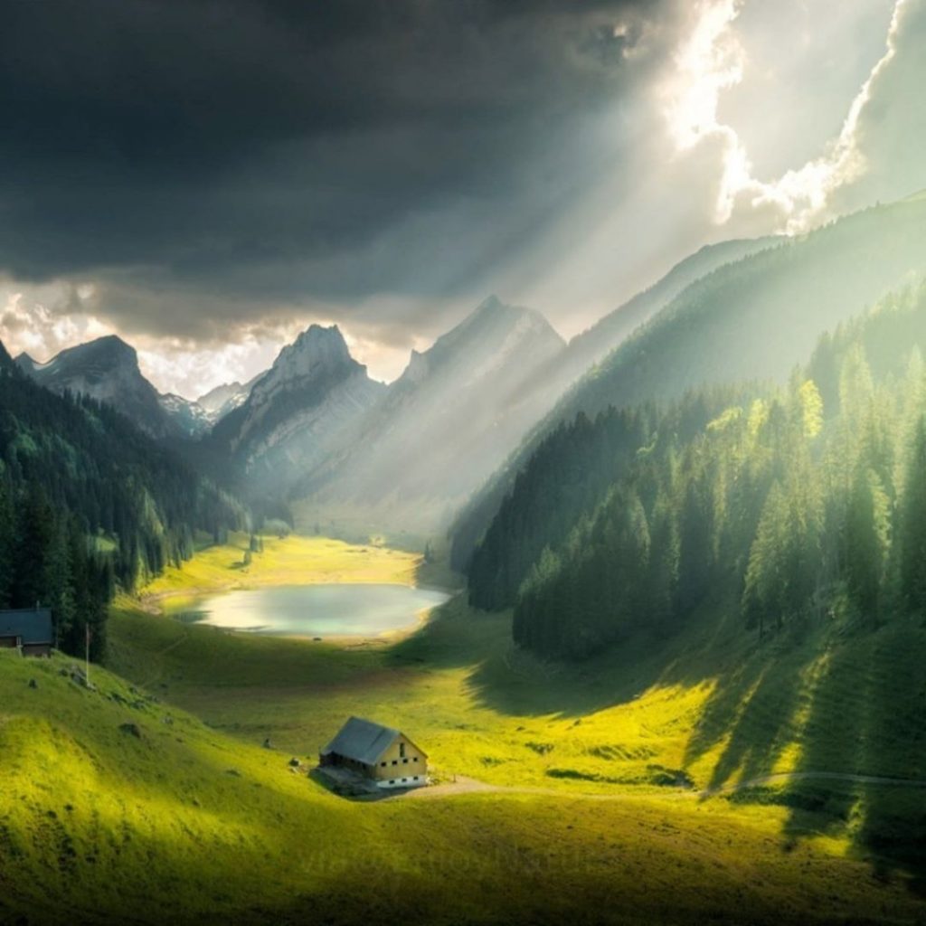 Mountain and Nature Sunrise on the European Alps #landscapstyles #exklusiveshot #visualsofearth #beautifuldestinations #ilovetravel #amazing&hellip;