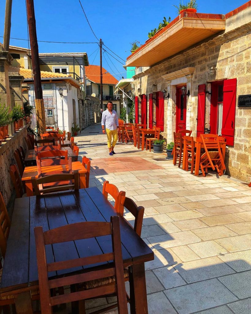 Downtown of Lefkada ???????? #lefkada ‍️Discover my Journey around the #mostbeautifulplacesintheworld #travelgram #travellife #globetrotter&hellip;