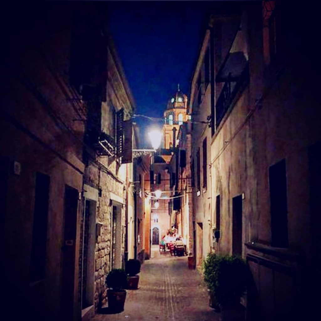 The night is more alive and more richly than the day. ️ (Vincent Van&hellip;