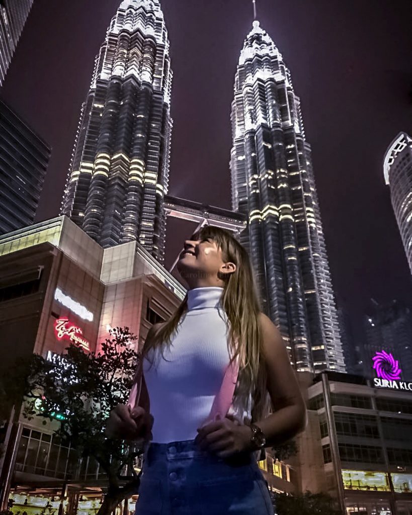 While traveling we meet different people! Amazing humans! Awesome friends! That’s how you become&hellip;