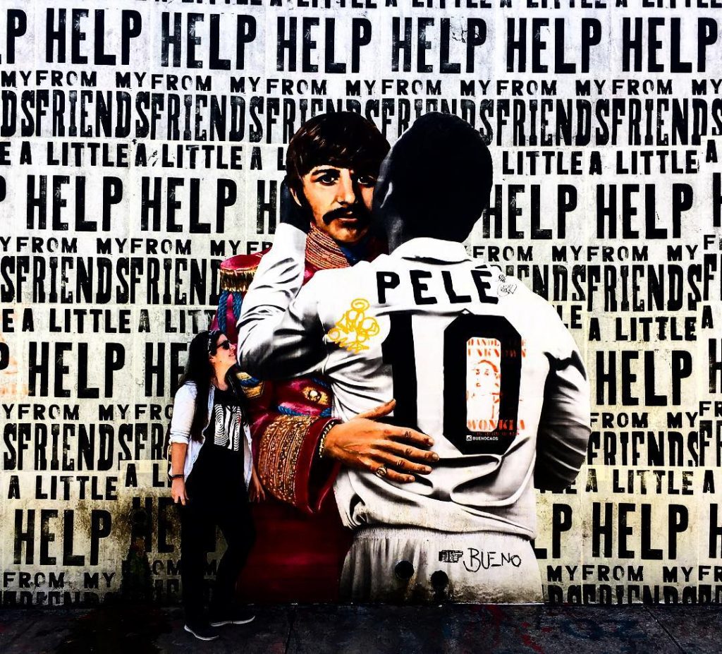???????? Me encanta esta foto: porque amo el street art, amo la combinación del&hellip;
