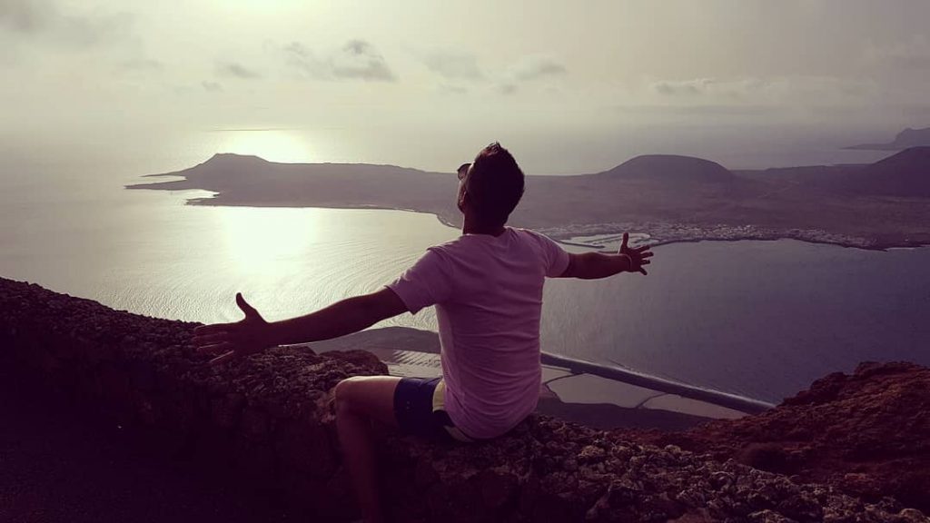 SUNSETS THAT COOL Desde el Mirador del Río se puede contemplar las espectaculares vistas&hellip;