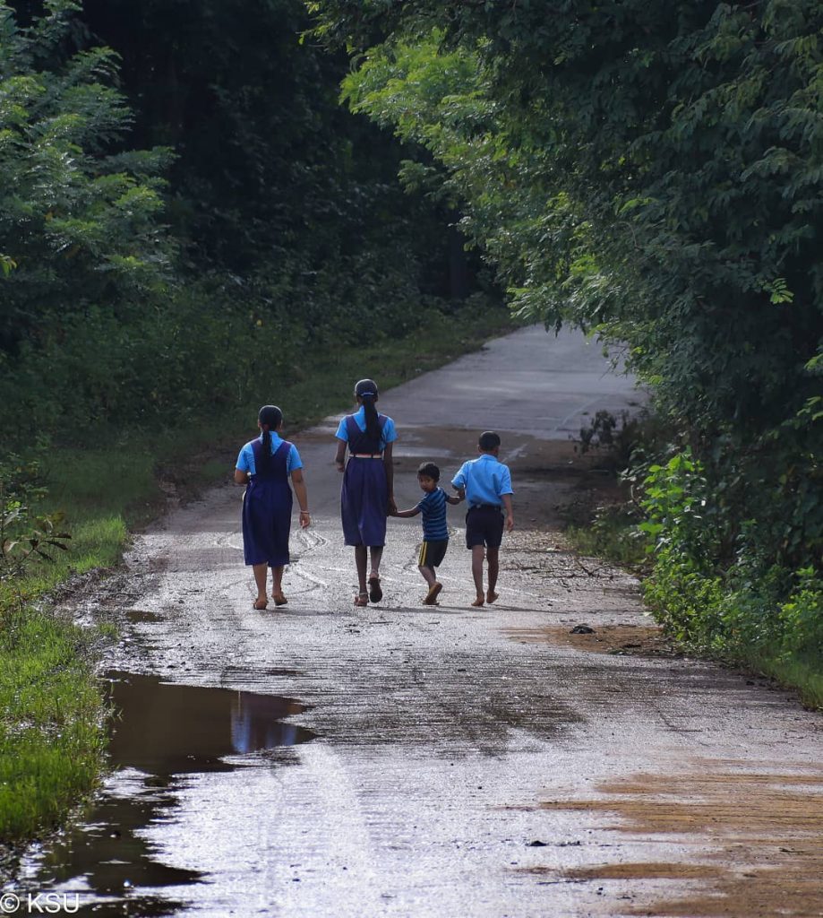 That second look! On my recent ride to Dandeli we were riding inside the&hellip;