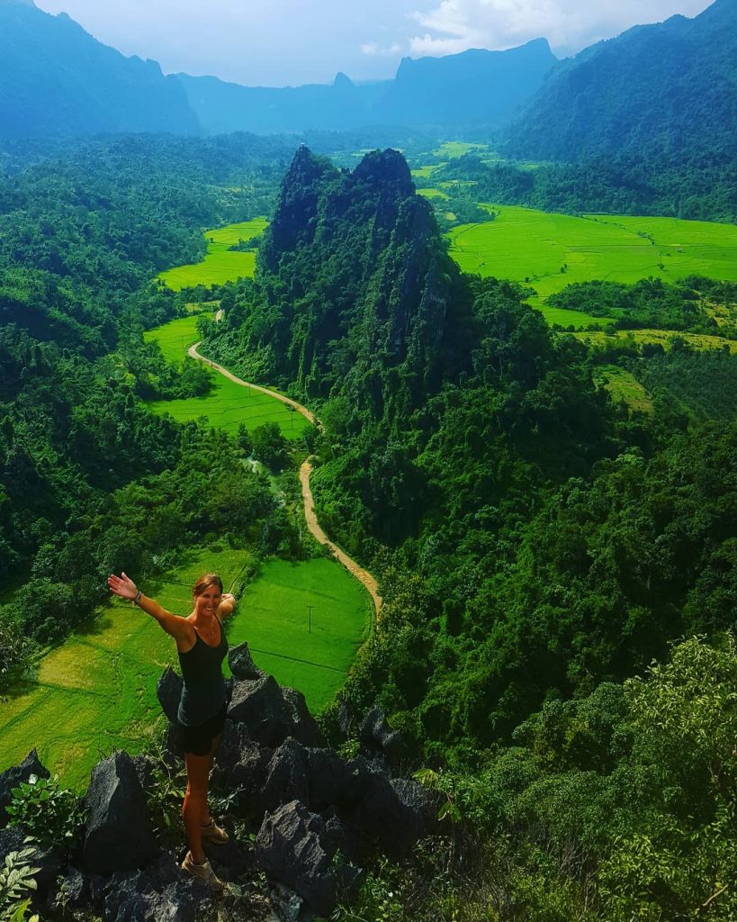 #vangvieng #laos #landscape #viewpoint #hiking #trekking #climbing #mountains #longway #beautifulview #photography #travelblog #nature #travelblogger&hellip;