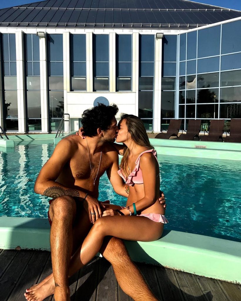 #tbt al , ovvero quando festeggiavamo 1 anno insieme; oggi, in compenso, festeggiamo 1&hellip;