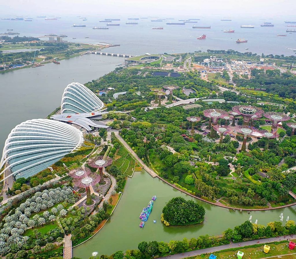 Gardens by the Bay #travelto #sourcedadventures #mustdotravels #travelingsnaps #theglobewanderer #livelovetheworld #travel_awesome #straythecourse #nomadnificent #vibetravel&hellip;