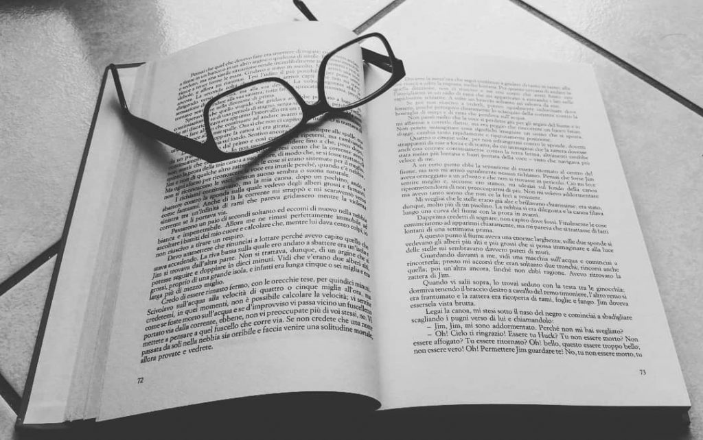 Time for Read #backpackerstory #bestcommunitytravel #adventureinspired #makeheritage #lovetheworld #iamatraveler #discoverglobe #inspravel #neverstopexploring #happynow #bnesimppl&hellip;