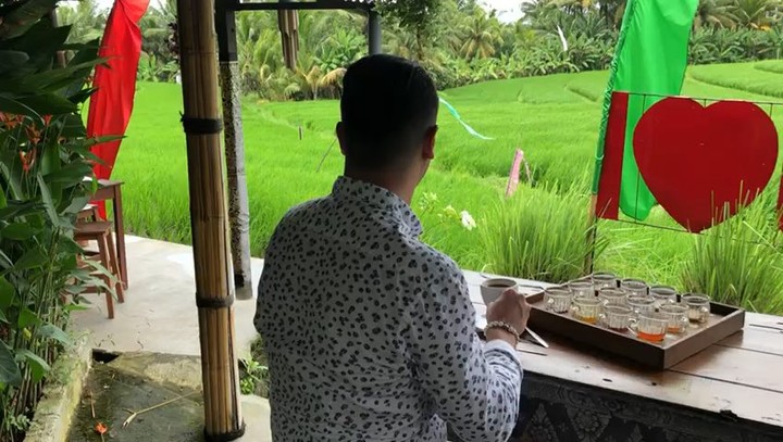 One of the most expensive coffee in the World . Luwak Coffe #bali ‍️Discover&hellip;