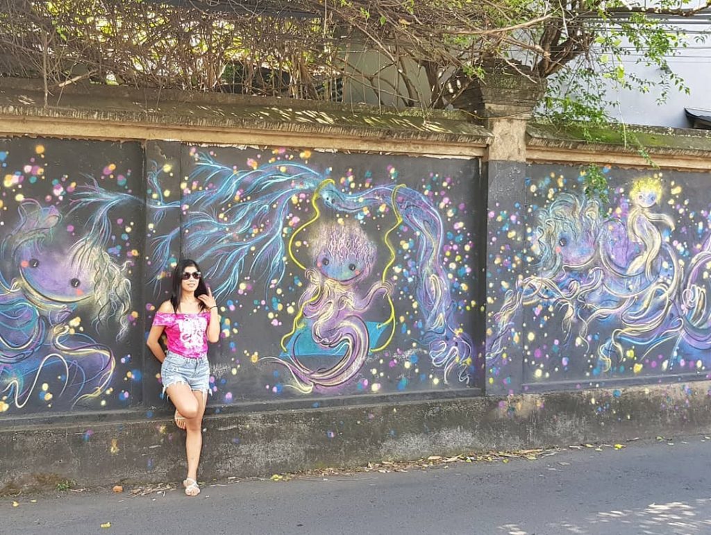 Бали и балийские граффити . Гуляя по Убуду, не забывайте вертеть головой. Иначе рискуете&hellip;