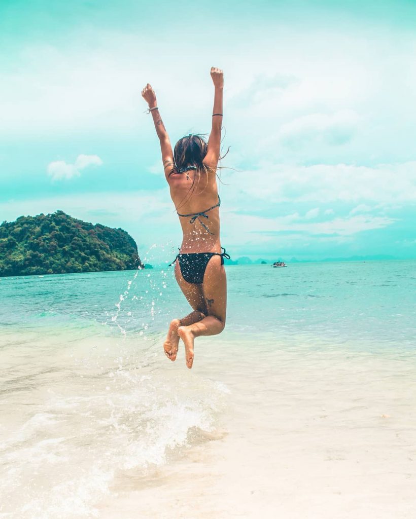 Donde el agua azul se juntaba con el agua verde en un mismo mar.&hellip;