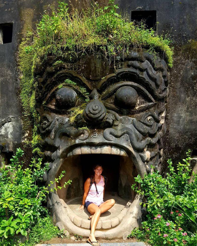 #vientane #laos #landscape #culture #budda #sunnyday #beautifulview #photography #travelblog #nature #travelblogger #travelthroughlenses #travellingmakesmehappy #instagood&hellip;