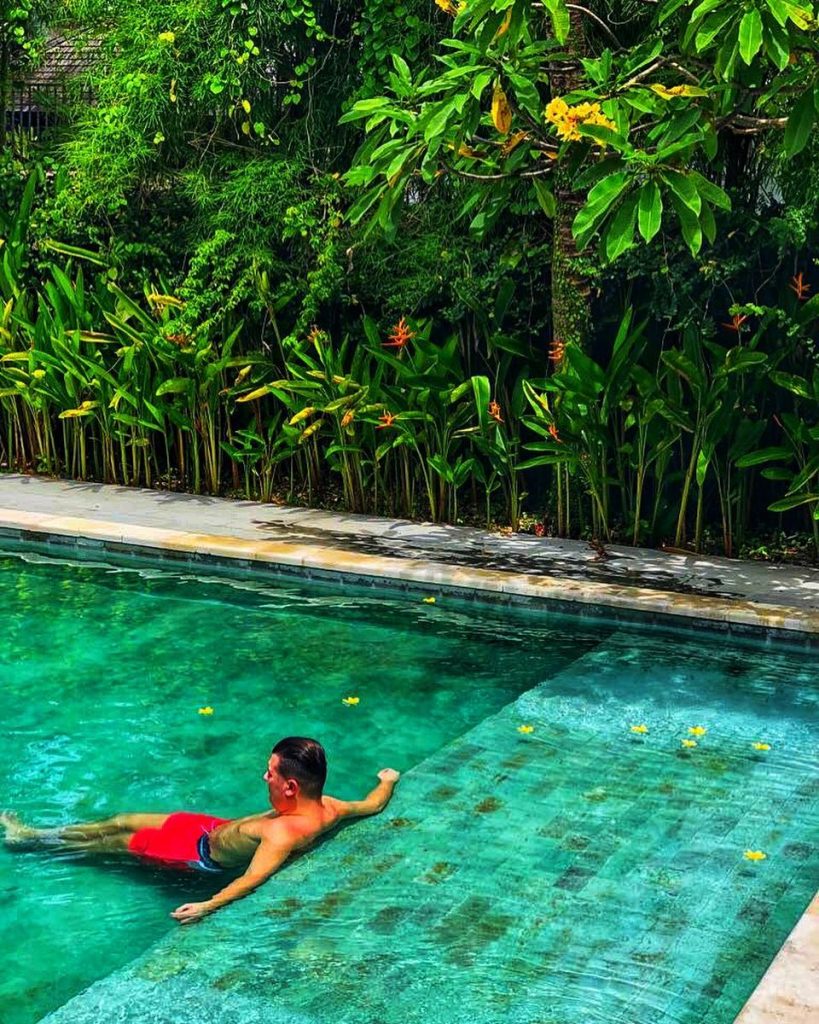 The days of relaxing #bali ‍️Discover my Journey around the #mostbeautifulplacesintheworld #travelgram #travellife #globetrotter&hellip;