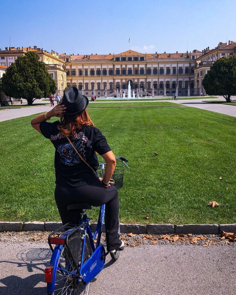 Breathless in front of Villa Reale of little Schönbrunn #iamtb #travelstagram__ #bnesimppl #inviaggioconilcappello #instatravel&hellip;
