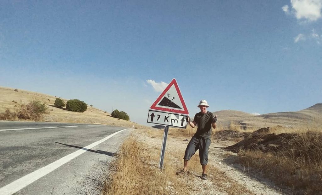 ↘️ . . . . . #adventurecycling #adventurebybike #biketouring #biketravel #bicycletrip #bicycletouring #bikewander #bnesimppl&hellip;