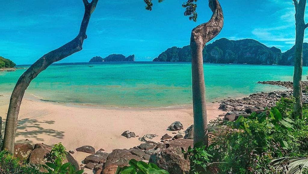 Pieces of peace in the sun’s peace of mind . . . . .&hellip;