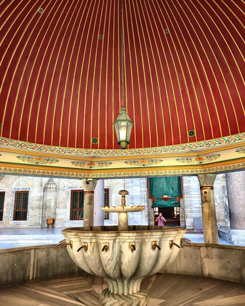 #fatihmosque #travelling #vacation #visiting #traveler #kadrajimizdan #perfectshot #pictureoftheday #trip #holiday #photooftheday #lifeofadventure #doyoutravel #tourism&hellip;