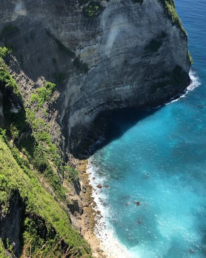 Nusa Penida Island from above #nusapenida ‍️Discover my Journey around the #mostbeautifulplacesintheworld #travelgram #travellife&hellip;