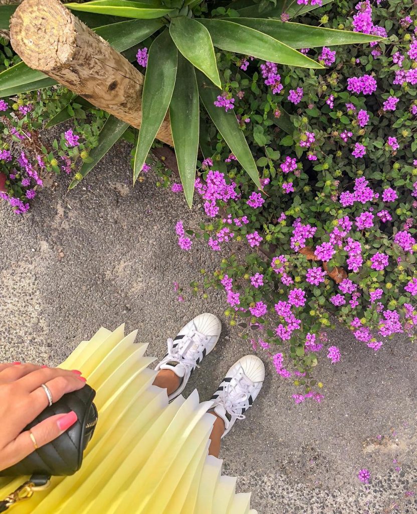 Summer Colors #details #outfitdetails #happygirl #adidas #adidassuperstar #zara #zarawoman #zaradress #zaraaddict #zarastyle #woman #womenoutfit&hellip;