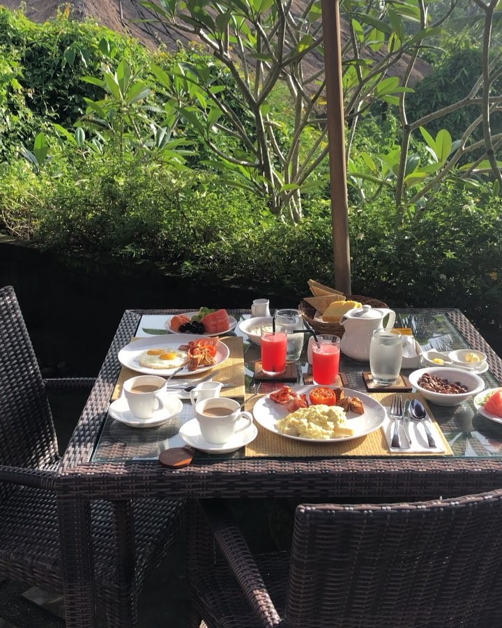 My kind of Morning breakfast ????- how is #bali ‍️Discover my Journey around the&hellip;