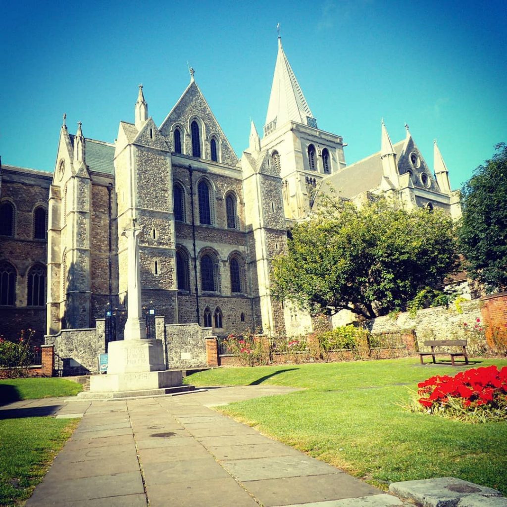 Where is this building located? #travel #castle #flowers #bluesky #pod #photography #nature #naturephotography #TravelRepost&hellip;