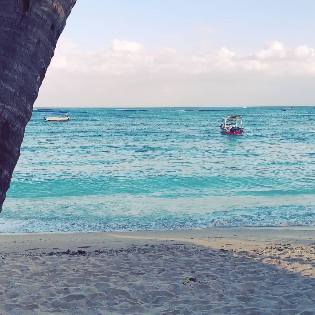 best beach hint: the country’s name starts with I #travel #photography #pod #beach #beachdays&hellip;