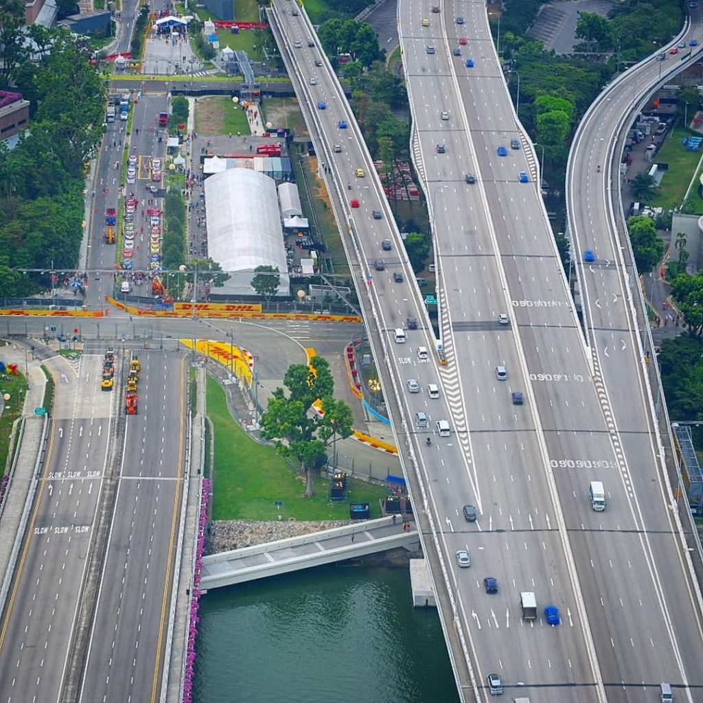 City traffic on East Coast PKWY and F1 Grand Prix on Toll Rd #travelto…