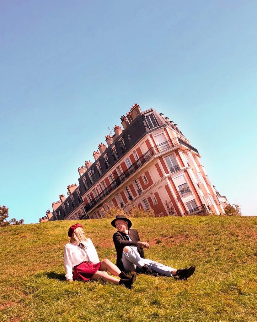 ~ ℳontmartre ~ Uno dei quartieri più famosi della Ville lumière, celebre per essere&hellip;