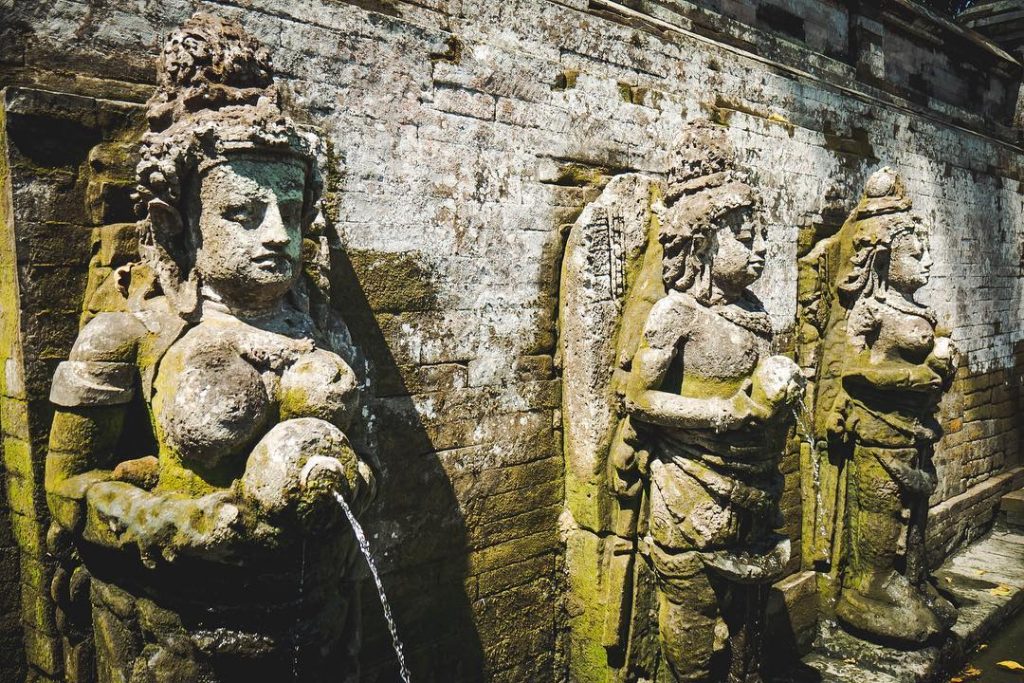 Goa Gajah ???????? Statue of the day #bali #explorebali #indonesia