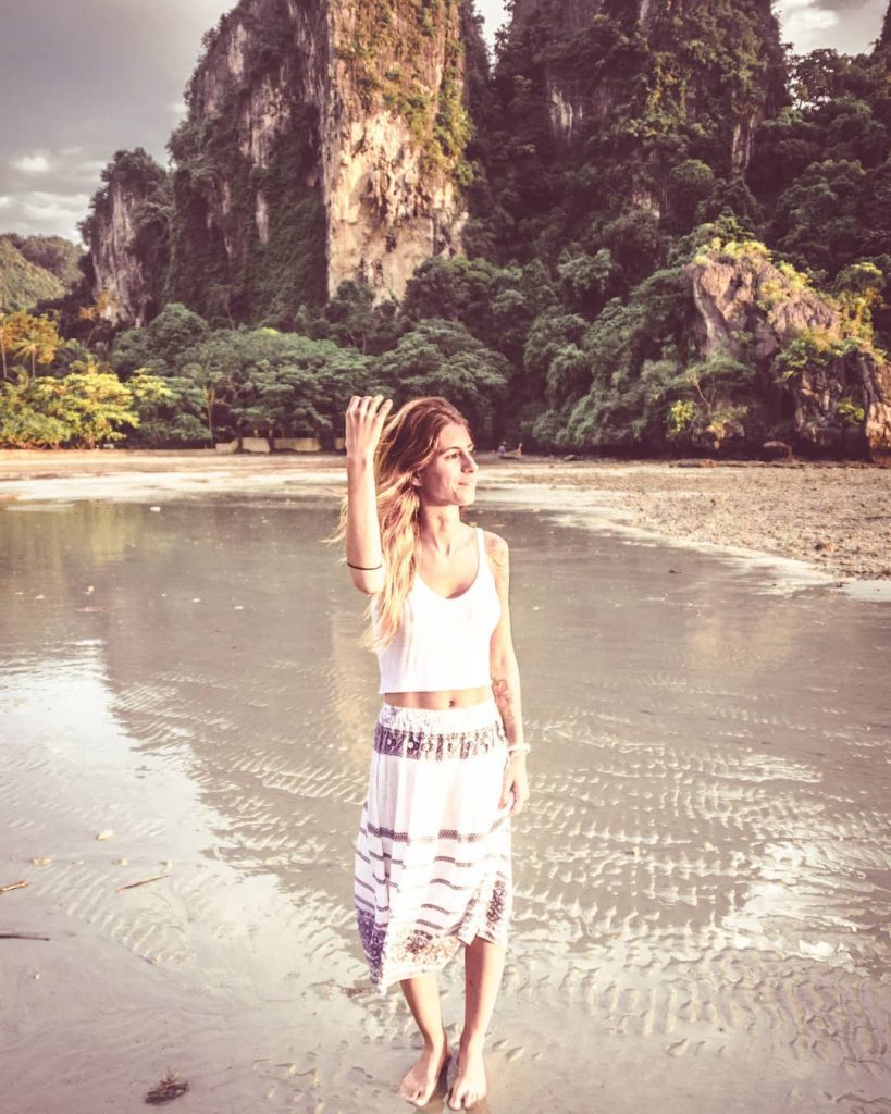 Wish we were there #sunset #girl #girltravel #girlpower #she #love #cute #paradise #love #smile…