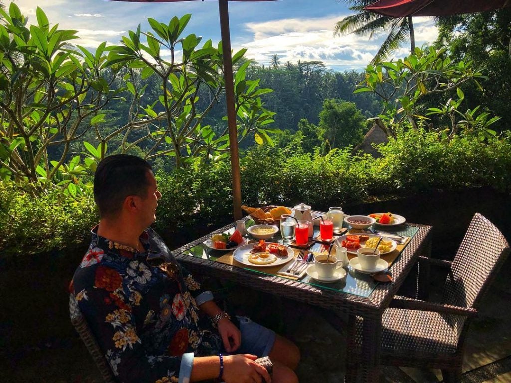 My kind of morning breakfast in Bali #luxurylifestyle #baliindonesia #jannataresort ‍️Discover my Journey around…