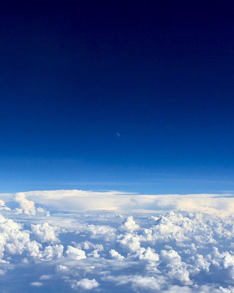 ️• JBo’s View___________________________________________________ • #bnesimppl #love #sky #dreams #Heaven #beauty #priceless #luna #holland #postcardsfromtheworld…