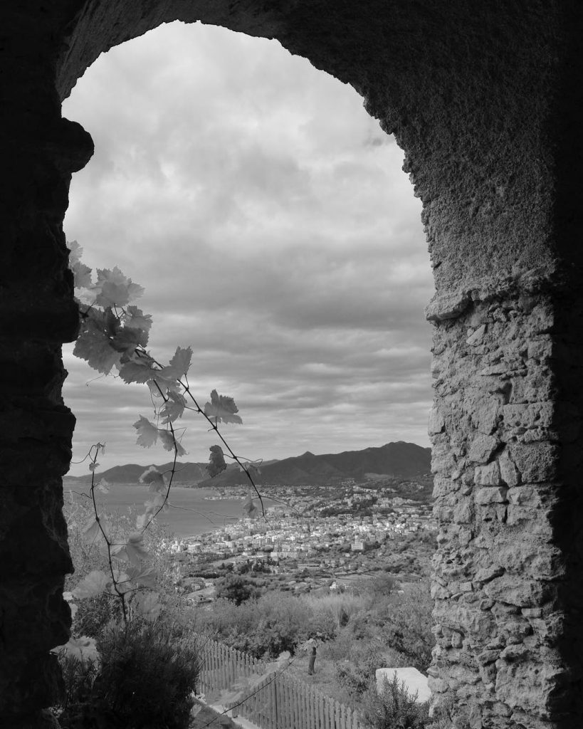 #ontravelwithus #myphoto #photographer #fun #holiday #iamtb #igtravel #instago #instagood #aframetoremember #tagsforlike @paesaggi__italiani #igerssavona #savona_e_dintorni_in_foto&hellip;