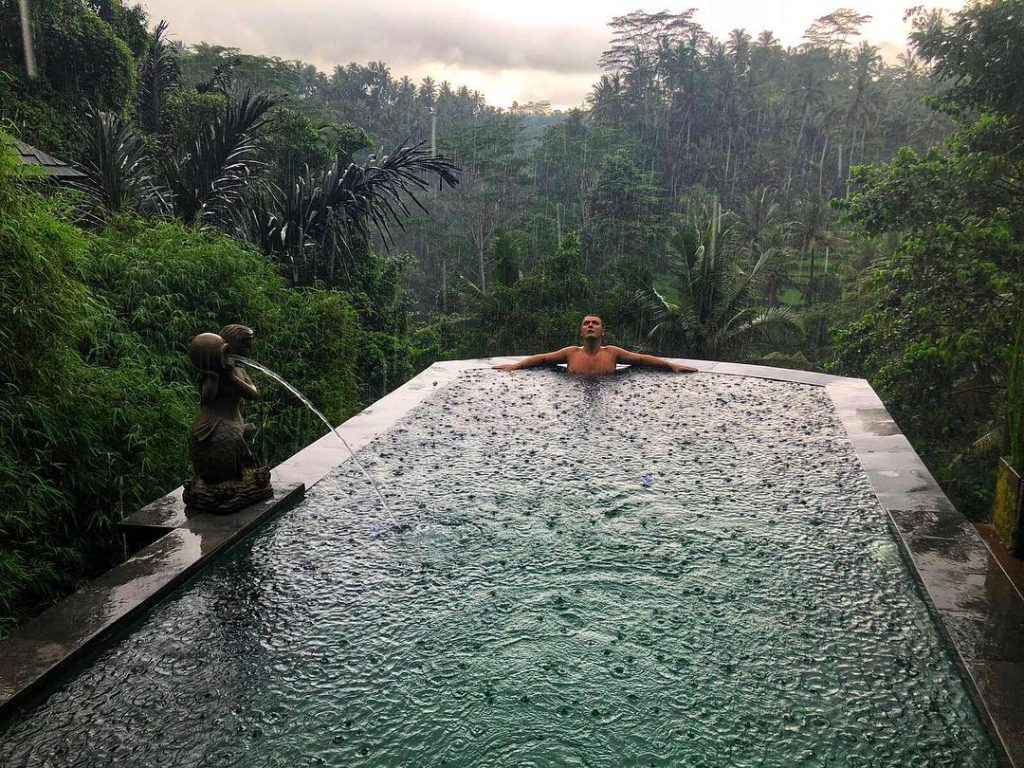 Be thankful for what you’ve got #junglebali ‍️Discover my Journey around the #mostbeautifulplacesintheworld #travelgram&hellip;