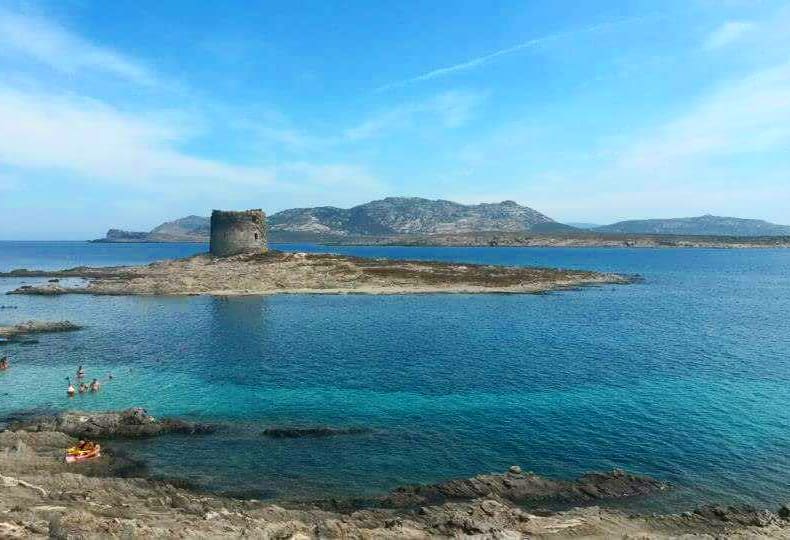 La playa de la Pelosa, en el noroeste de la italiana Cerdeña, supone para&hellip;
