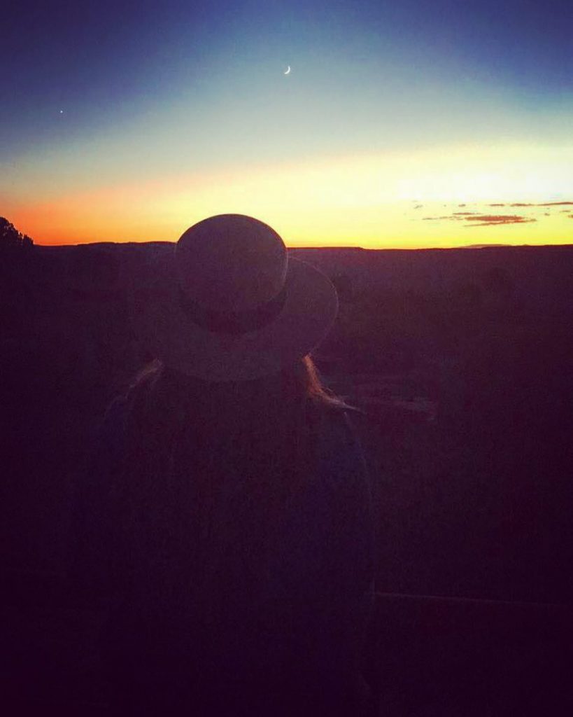 Watch more sunsets than netflix I’m so glad we paused to take this moment&hellip;