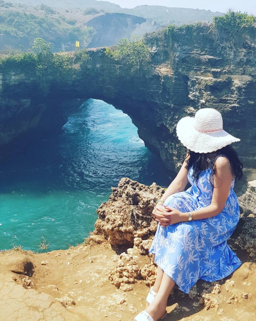 Insanely beautiful #island in #nusapenida ‍️ #brokenpit #indonesianisland #wanderlust #explorewithme #bali #ubud #nusapenida #bnesimppl&hellip;