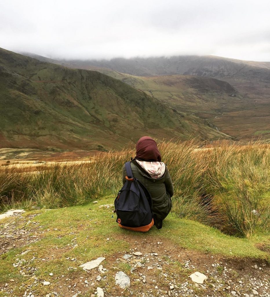 Picnicking with this view #lushlife #wales #mount #snowdon #climb #halfwaypoint #couldlivehere #landscape #photography photo…