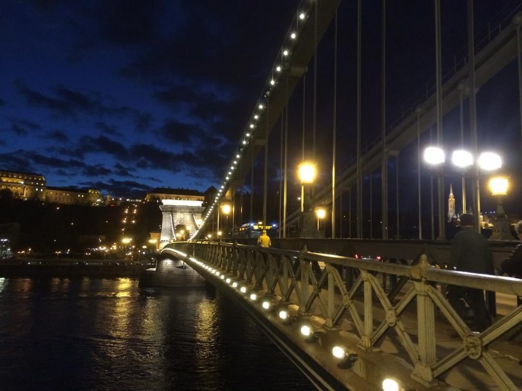 #danube #danuberiver #danubehome #riverdanube #chainbridge #budapest #lánchíd #europe #hungary???????? #budapestcity #budapest???????? #budapesthungary #budapest_hungary #budapestagram…